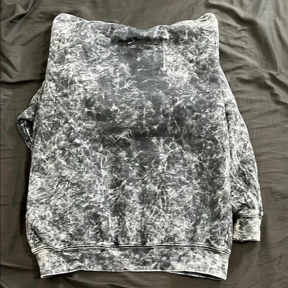 Beartooth Aggressive Hoodie - Picture 4 of 4